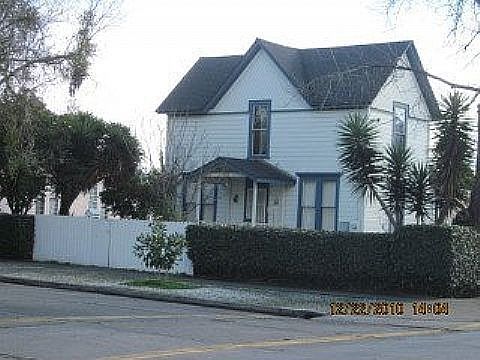 1st image of 695 5th St