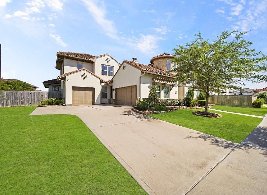1st image of 5747 Genoa Springs Lane