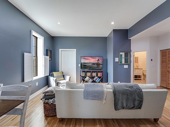 5th image of 801 Willow Ave APT 5R