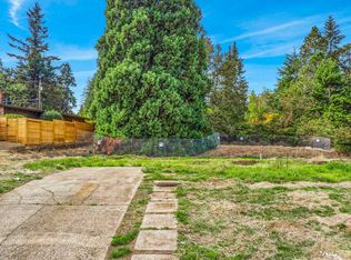 2665 Hillcrest Dr, West Linn, OR 97068