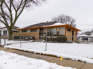 7710 W Casper St, Milwaukee, WI 53223