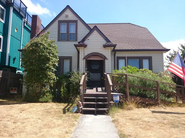 4136 44th Ave SW, Seattle, WA 98116