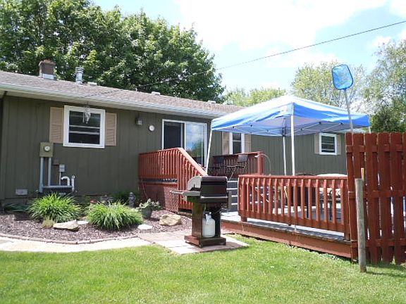 3rd image of 344 Meadowood Ct