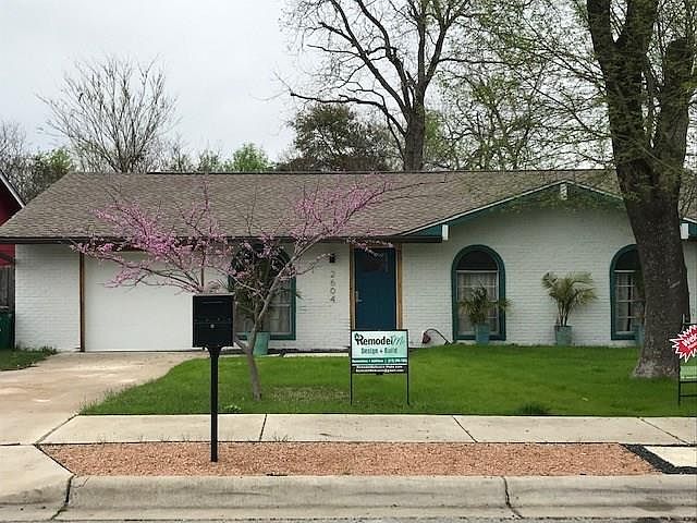 1st image of 2604 Berkett Dr
