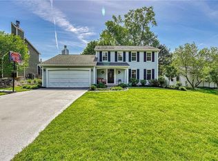 10 Erie Cres, Fairport, NY 14450