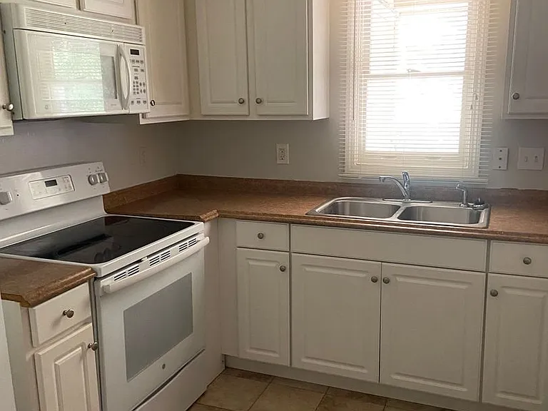 5213 Falling Creek Ln — Photo 4