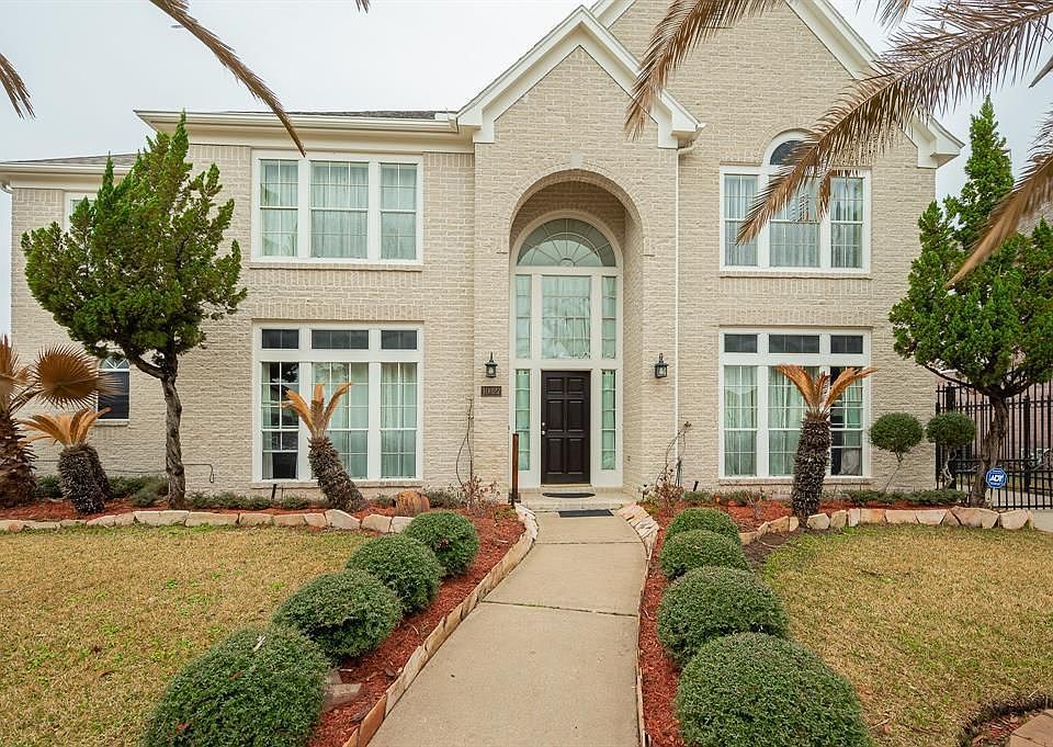 1st image of 10027 Park Meadow Dr