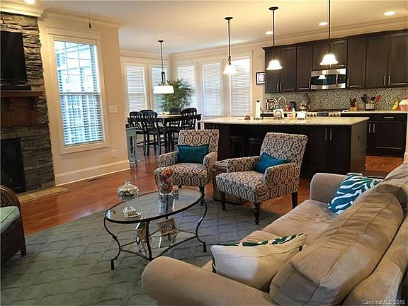 5th image of 209 Hillandale Dr