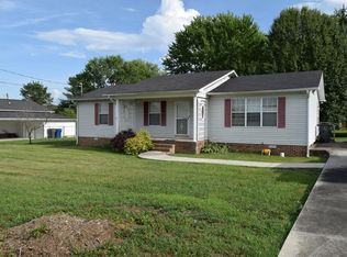 33 W Doak Rd, Manchester, TN 37355