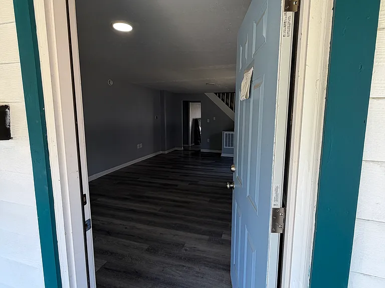 2824 Brookside Ave — Photo 4
