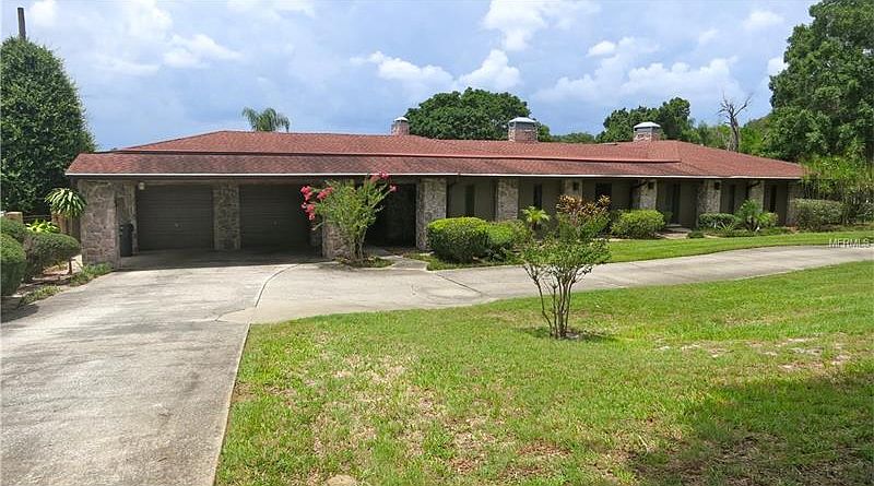2nd image of 2311 Cypress Gardens Blvd