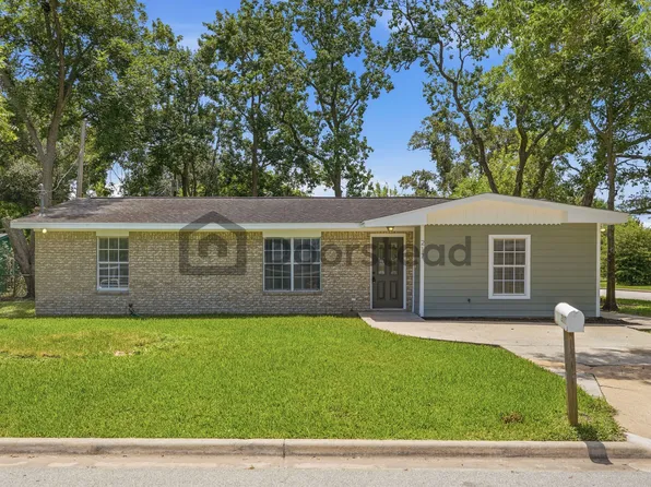 217 W Wilkins St, League City, TX 77573