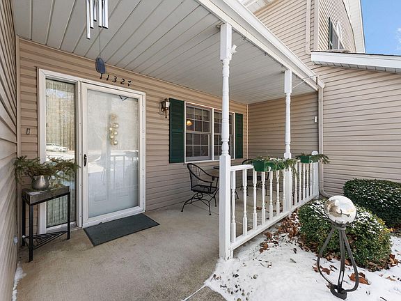 2nd image of 11327 Kelly Dr