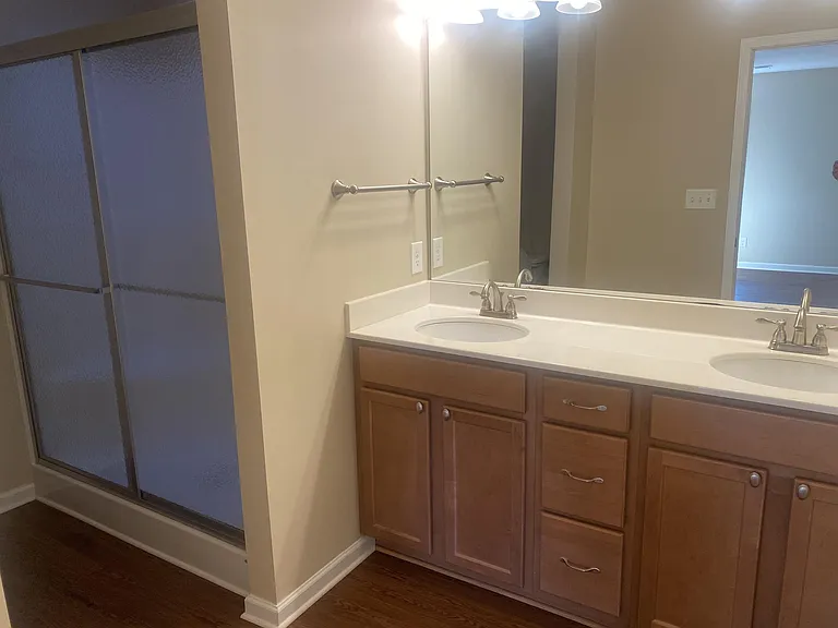 1120 Maples Glen Ln — Photo 13
