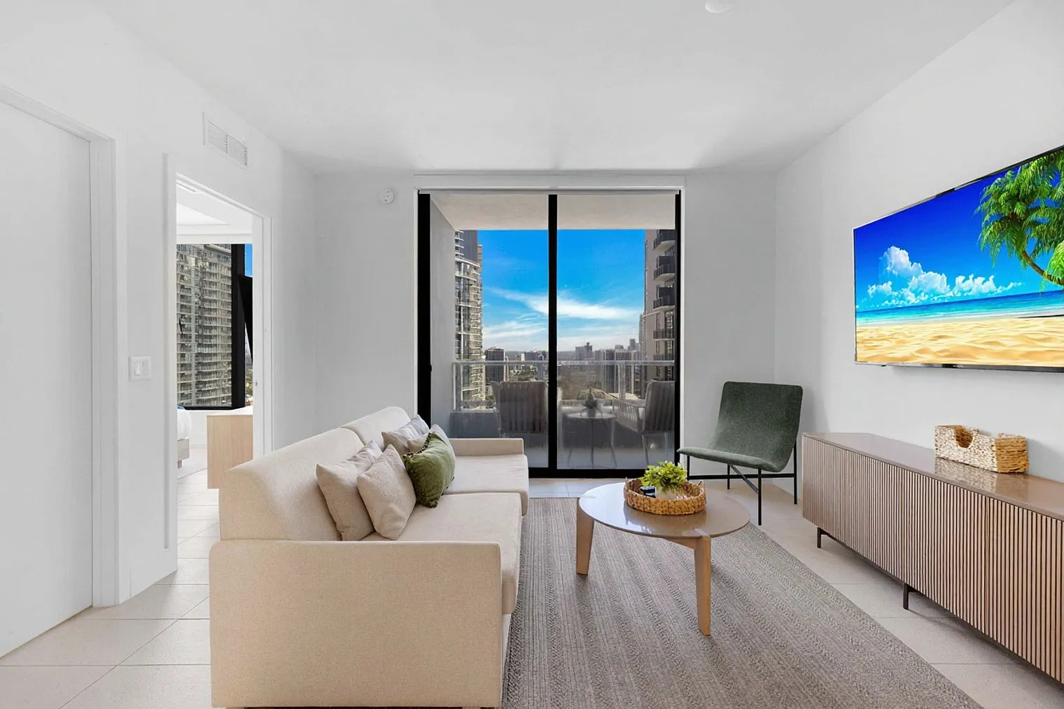 1 bed, 1.0 bath, 516 sqft, $3,596 — Photo 1