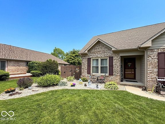 2nd image of 1069 Redwood Dr