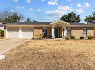 216 Straw Rd, Saginaw, TX 76179