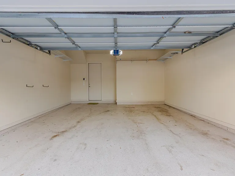 6927 Sumner St — Photo 40