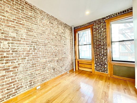 3rd image of 324 E 52nd St #B2