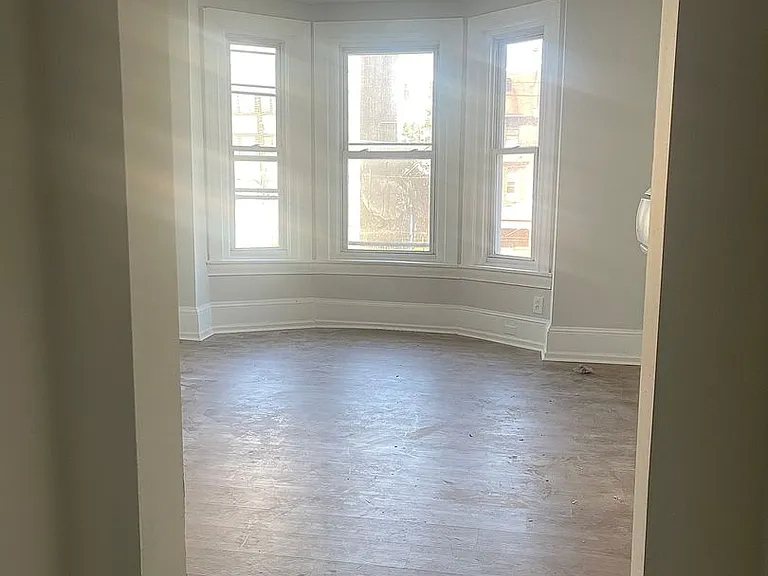 505-07 South 42nd St — Photo 10