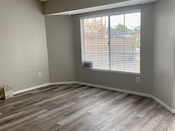 4th image of 291 E Sage Ave