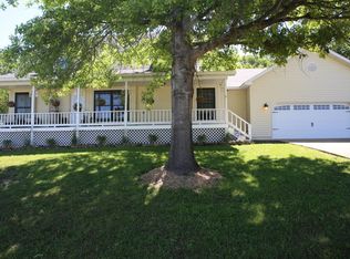 708 E Pamela Dr, West Plains, MO 65775