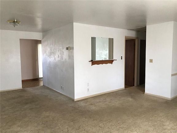 4th image of 4150 Woodman Dr