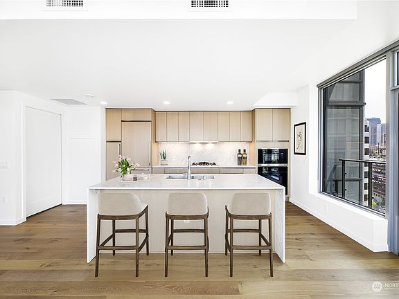 3rd image of 1808 Minor Avenue #1905