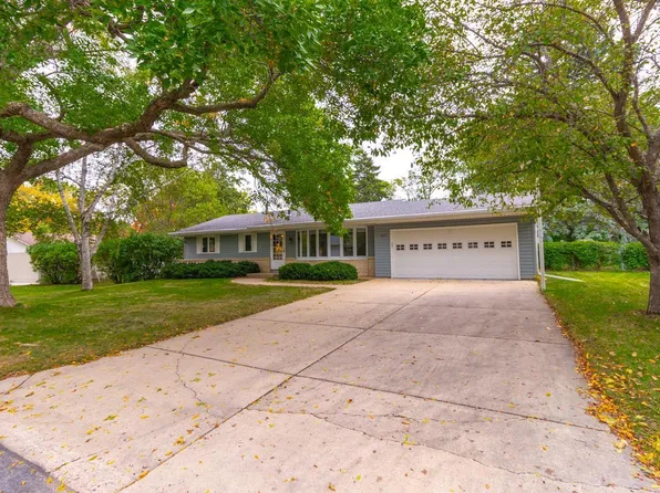 1625 Raleigh Dr, Burnsville, MN 55337