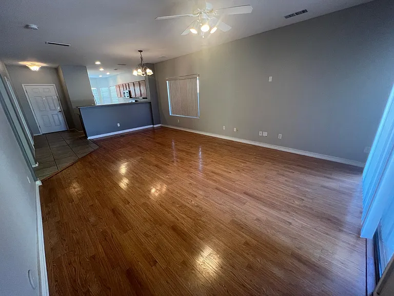 16829 W Cottonwood St — Photo 10