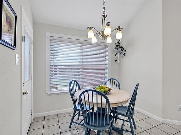 5th image of 4913 Redwood Dr