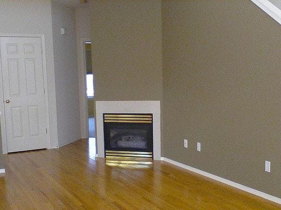 3rd image of 15035 NE 8th Pl