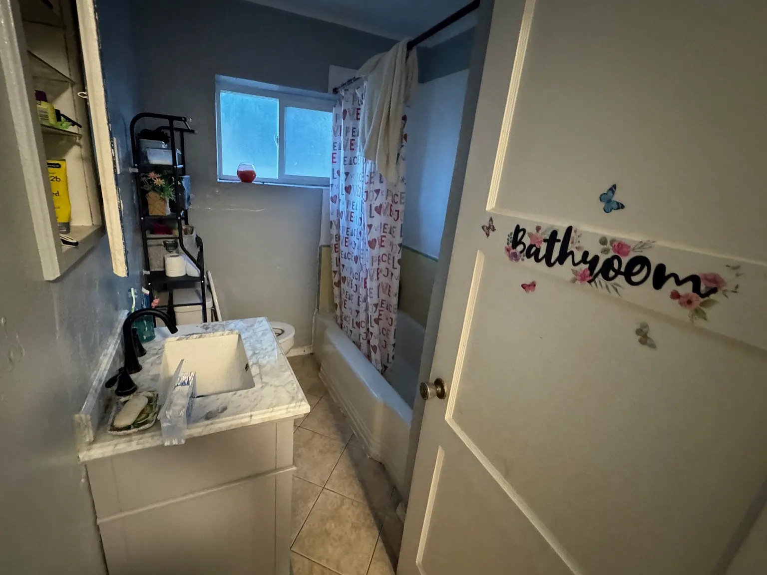 2 bed, 1080 sqft, $1,350 — Photo 2