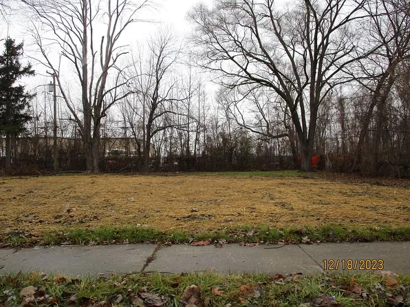 20821 Helle Ave, Warren, MI 48089