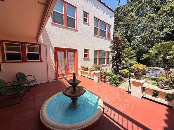 442 8th St APT 9