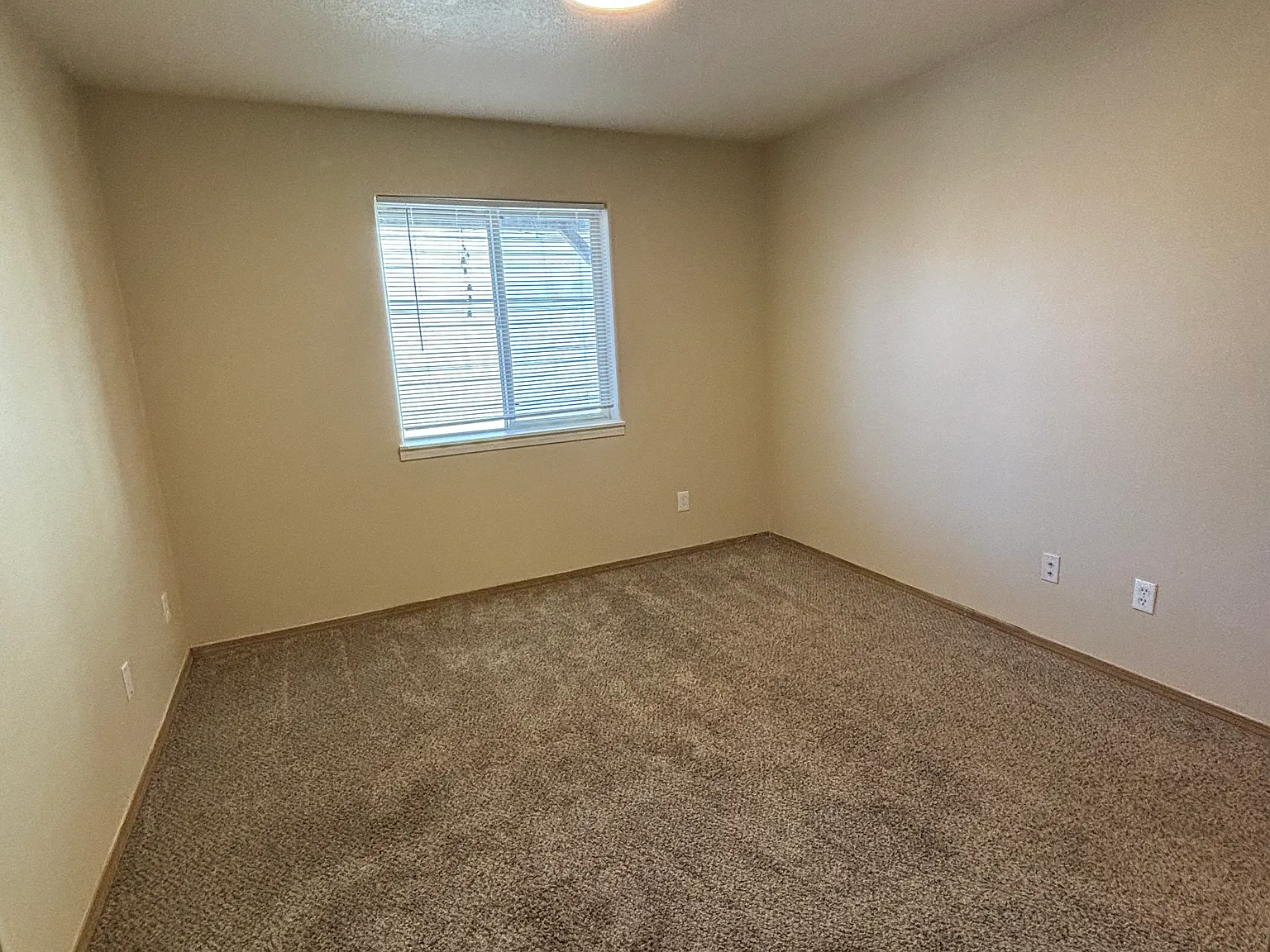 Las Briasas Apartments — Photo 2