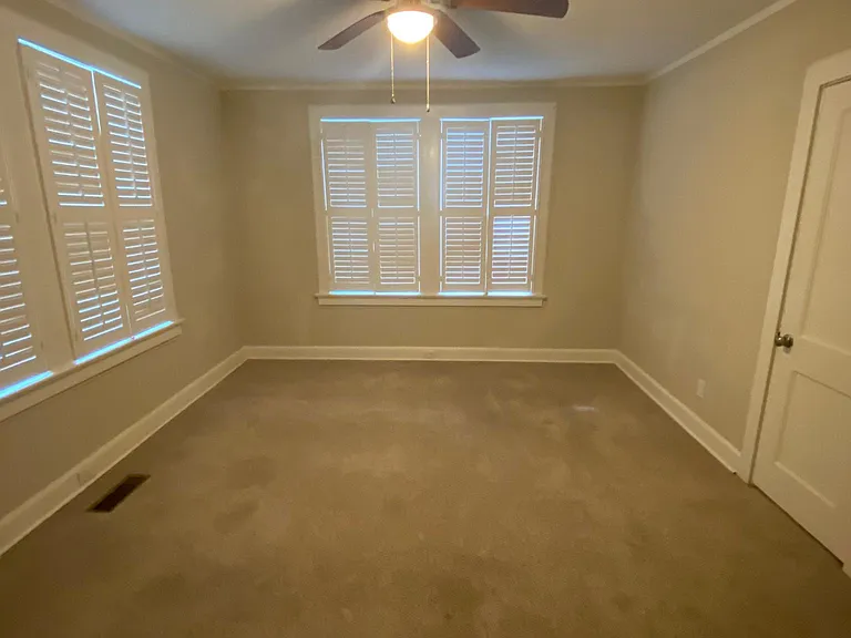 2601 Marion St — Photo 15