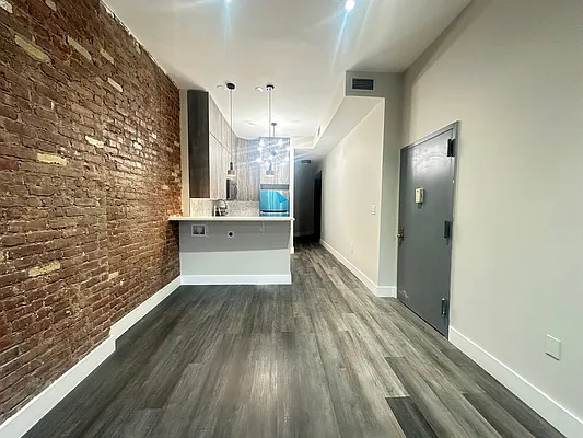 Rented by Dream Space Realty | media 2