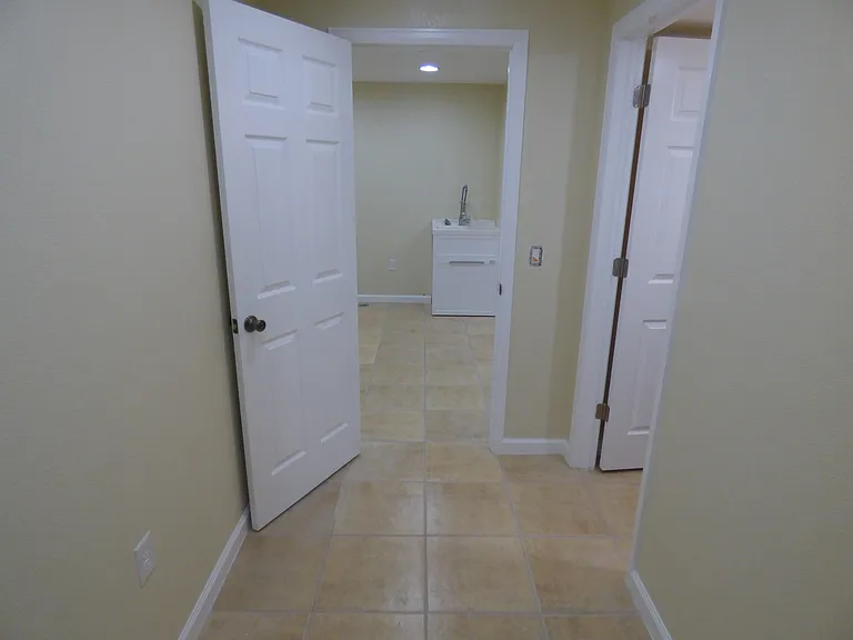 5468 Ben Park Cir — Photo 32