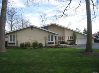 5111 Forest Rd, Lewiston, NY 14092