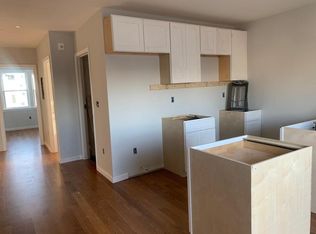 144 Chelsea St #4, Boston, MA 02128