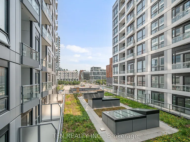 15 Richardson St #411 — Photo 17