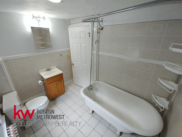 77 Hudson St #2 — Photo 8
