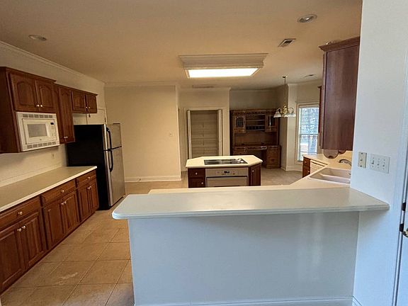 4th image of 11920 Appleton Way #10
