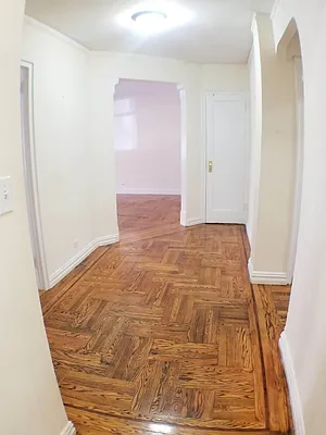 Rented by Roberto Guilbet, LREB | media 39