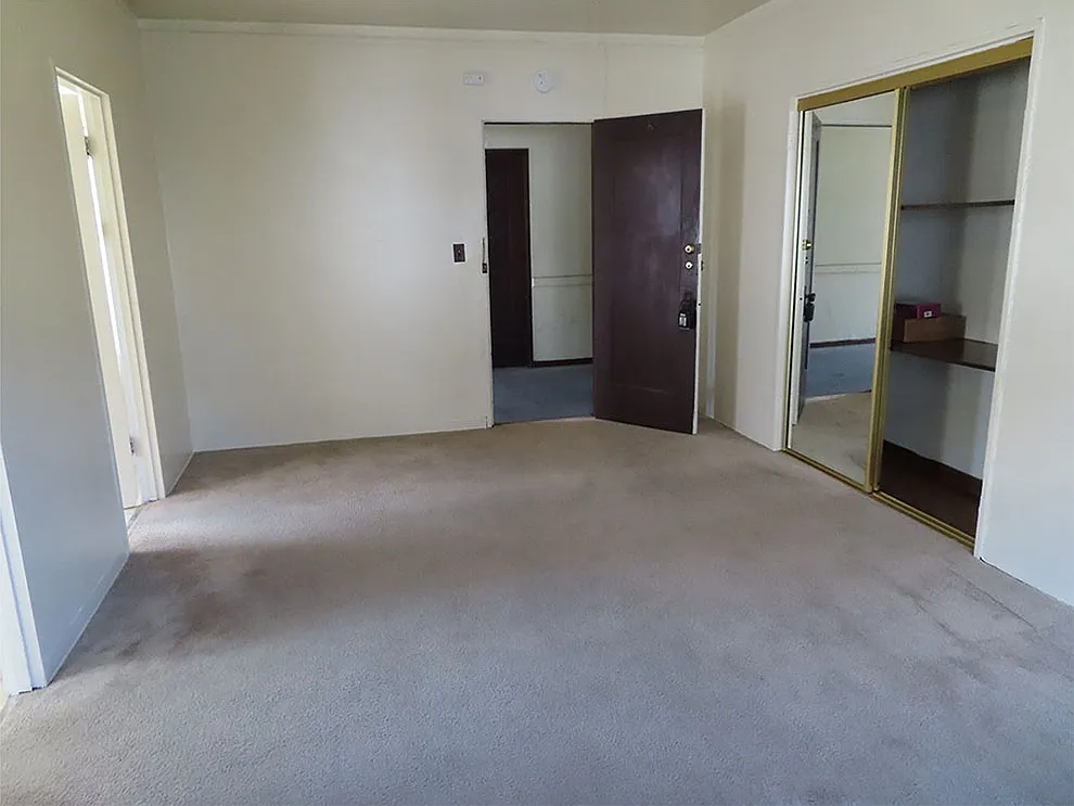 Studio, $2,100 — Photo 2