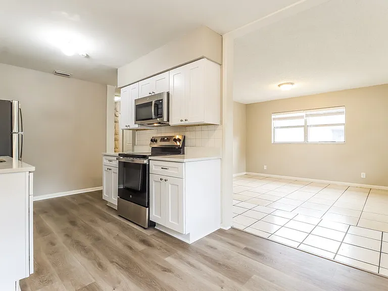 3207 E 24th Ave — Photo 6