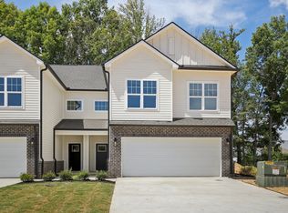 1036 Stagecoach Dr, White House, TN 37188