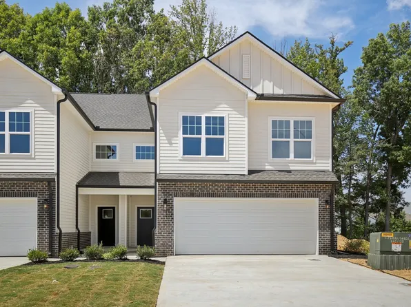 1036 Stagecoach Dr, White House, TN 37188