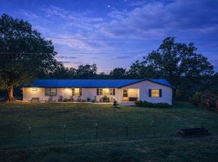 1481 Madison St #7855, Huntsville, AR 72740